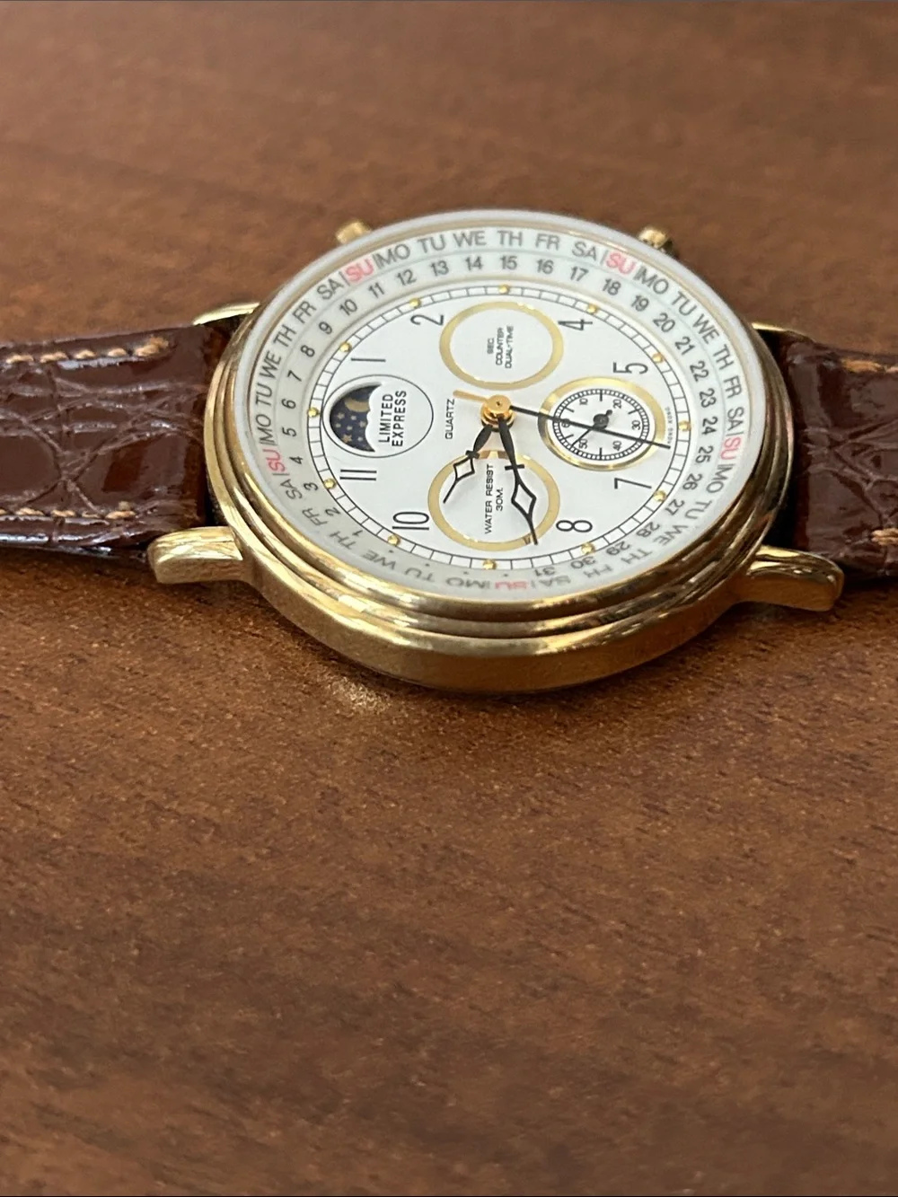 Vintage Limited Express Watch Quartz Movement, Moonphase Chronograph